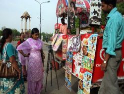 Dondurmanın Zevkini Hint Kapısı'nda Alıyorlar