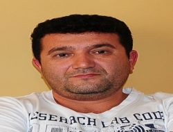 Kavgadan Mahkemelik Olan Akademisyenler Şimdi De Araba Kurşunlamadan Dolayı Adliyede
