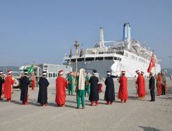 Çanakkale'de İngiliz Turistlere Mehterli Karşılama Yapıldı