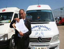Medreseönü'nde Minibüsçüler İçin 900 İmza Toplandı
