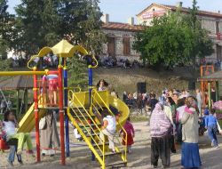 Keçiborlu'da İstasyon Parkı Açıldı