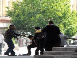 Kayseri Adliyesi Önünde Cinayet Duruşması Öncesi Kavga