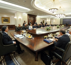 Açılımın Gölgesinde MGK Başladı!