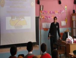 Adıyaman Emniyeti Anaokulu Öğrencilerine Trafik Semineri Verdi