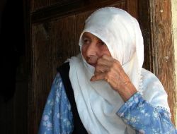 Dağlıca Şehidi Annesi Nefise Uysal: Dağlıca'da Ne Zaman Bir Askerin Şehit Olduğunu Duysam Yüreğim Daralır!!