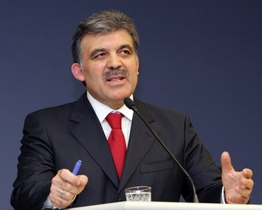 Cumhurbaşkanı Gül, 'kiralık işçi' kanununu kısmen veto etti