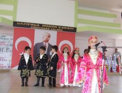 Özel Bilge İlköğretim Okulu, Şehit Annesini Yılın Annesi Seçti