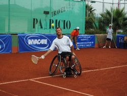 26'ncı Tekerlekli Sandalye Dünya Tenis Şampiyonası Kupasını Abd'li Tenisçiler Kazandı