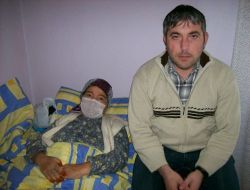 Annesini, Böbreğini Vererek Hayata Yeniden Bağladı