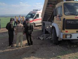 Yozgat'ta 1 Kişi Kamyonu Hareket Ettirmek İsterken Canından Oldu