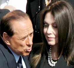 Aylık 300 Bin Avro Nafaka Verecek!!