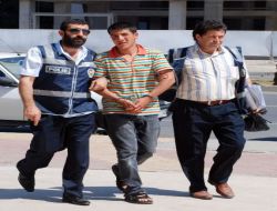 Turistin Çantasını Çalıp Emniyet'in Önüne Gidince Yakalandı