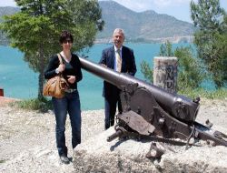 Eğirdir Kalesi'nin Restorasyon Çalışmaları Sürüyor