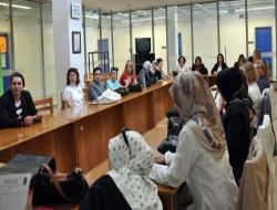Bursa Kadın Meclisi'nde Tüm Partililer Dostluk İçinde Çalışıyor