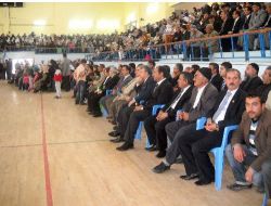 Erciş'te Kur'an Ziyafetine Gelenler Kapalı Spor Salonuna Sığmadı