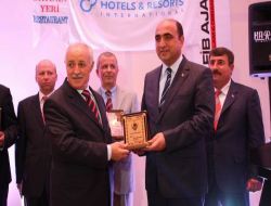 Aksaray Belediye Başkanı Palta'ya 'yılın En Başarılı Belediye Başkanı' Ödülü