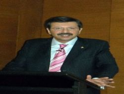 TOBB Başkanı Hisarcıklıoğlu,Kiev'de Türk İşadamları İle Bir Araya Geldi!