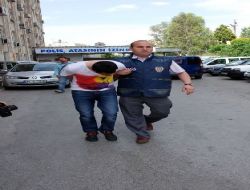 Ünlü Mağazalar Zincirinden Hırsızlık Yapan Zanlı Yakalandı