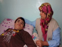 Adıyamanlı Genç, Maddi İmkansızlıktan 8 Aydır Yatağa Mahkum Yaşıyor