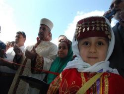 Diyanet İşleri Başkanı Bardakoğlu'ndan Ailelere: Çocuklarınıza Erkek Yaşta Kur'an Öğretin