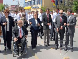 Afyonkarahisar Belediye Başkanı Çoban, Engellilerle Yürüdü