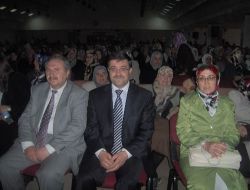 Hafızlık Eğitimini Tamamlayan 10 Kız Taç Giydi