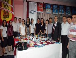Osmaniye'de Sgk Öğrencilere Altın, İşadamlarına Plaket Verdi.