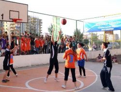 Kayapınar Belediyesi'nin 'sokak Basketbol Turnuvası' Başladı