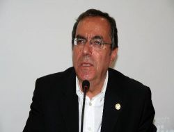 Chp'li Kart: "Anayasa Paketindeki Maddeler Konu Olarak, İçerik Olarak Sınıflandırılıp Halka Sunulmalı"