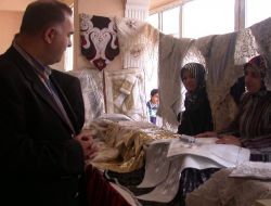 Bitlis'te Öğrenciler Yararına Kermes Açıldı