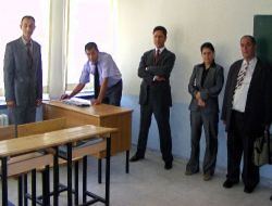 Senirkent Özel Eğitim Lisesi Öğrencileri, Ürettikleri Bilgisayarlarla Oynuyor