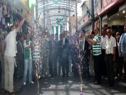 Bursaspor'un Şampiyonluğu Çarşı Pazarda Da Kutlanıyor!..