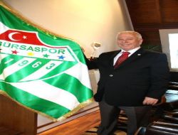 Bursaspor Basın Sözcüsü Nayman: Alex'in 4'e 1 Fiyatına 4 Oyuncu Alacağız!