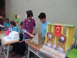 Gülen Koleji, Bilim Ve Sanat Şenliği Düzenledi