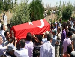 Arı Sokması Sonucu Şehit Olan Er Toprağa Verildi!