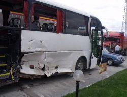 Kamyon Dinlenme Tesisine Daldı, 1 Uzman Çavuş Hayatını Kaybetti!