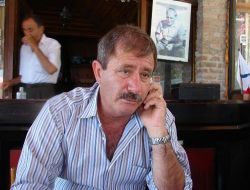 DSP Eski İlçe Başkanı Kalbinden Bıçaklanarak Öldürüldü!