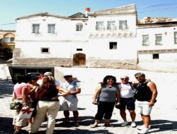 Yunanistanlı Rumlar Atalarının Konaklarını Arıyor