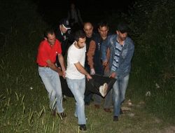 Üçyüz Tl İçin Arkadaşını Öldürdü!