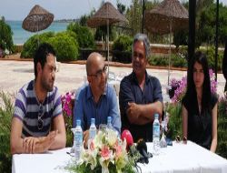 Derviş Zaim, 1963 Kıbrıs Olaylarını 'Gölgeler Ve Suretler' Filmiyle Anlatacak!