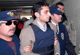 Tetikçi Arslan'ın Beyni Yıkanmış!!