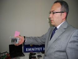 Çete Operasyonunda Çok Sayıda Silah Ve Kalem Kamera Ele Geçirildi!!