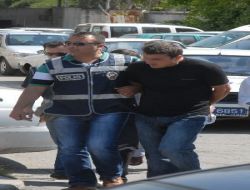Televizyondan Arkadaş Arayan Kadınları Dolandıran 2 Kişi Yakalandı