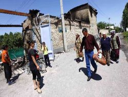 Bakiyev Konuştu: "Güneydeki Çatışmaların Benimle İlgisi Yok!"