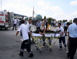 Adana'daki Trafik Kazasında 1 Kişi Ağır Yaralandı