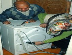 Servis Ücretlerini Pahalı Bulan Vatandaş, Hırdavatçıya Koşuyor