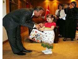 "geleceğin Teminatı Çocuklar Rekabetçi Yetişmeli"