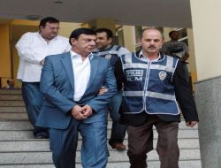 Kocaelispor'un Eski ve Yeni Yöneticileri  Tutuklandı