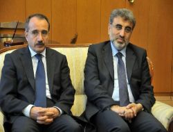 Bakanlar Dinçer ve Yıldız: "İki İşçimiz Bulunana Kadar Hiçbir Yere Gitmeyeceğiz!"