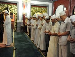 Çin'de İlk Teravih Heyecanı